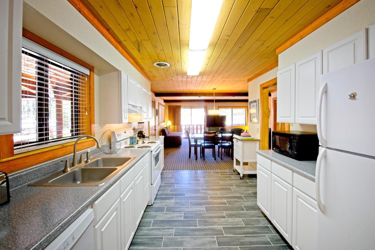Sitzmark Sports Lodge Red River Exterior foto